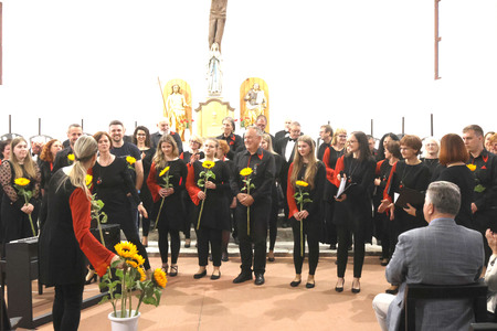 Letni koncert Komorni zbor Fran Gerbič, gostje MePZ Postojna 41 Foto Ljubo Vukelič